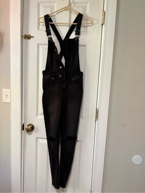 Black Distressed Denim Overalls (skinny)